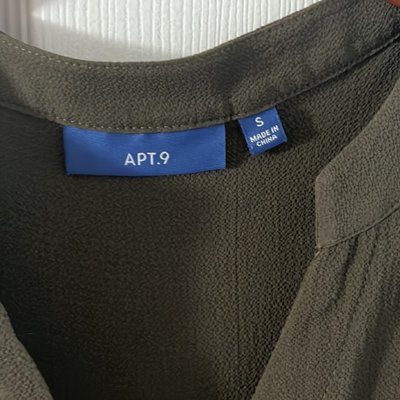 Apt 9 tie front tank - Picture 2 of 5